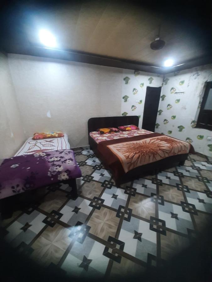 Shri Haridas Dham Mathura Exteriör bild